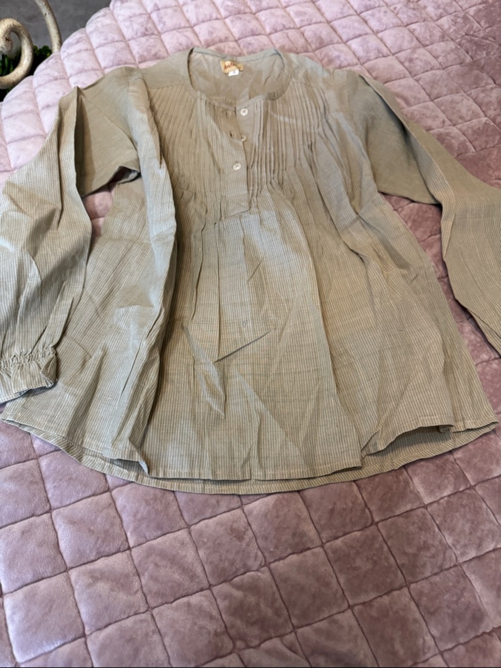 Bouton Olive Pinstripe Button-Front Top long sleeve